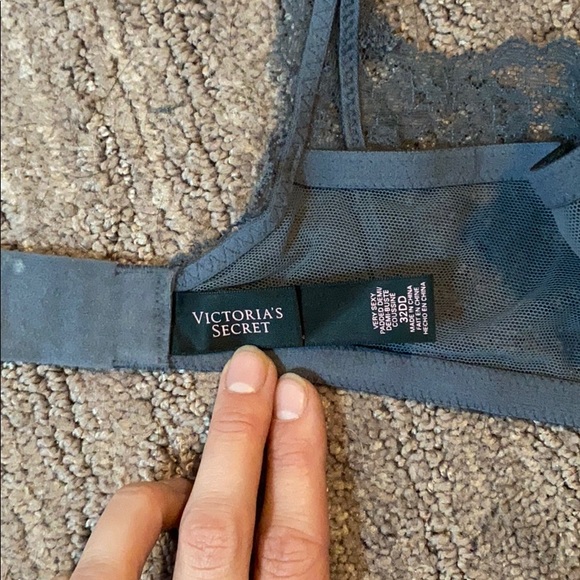 Bra - Picture 3 of 3